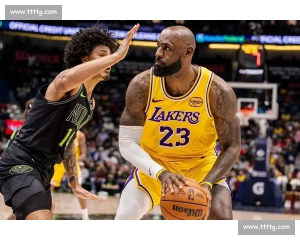 詹姆斯带队逆转胜利 湖人关键一役显现季后赛潜力
